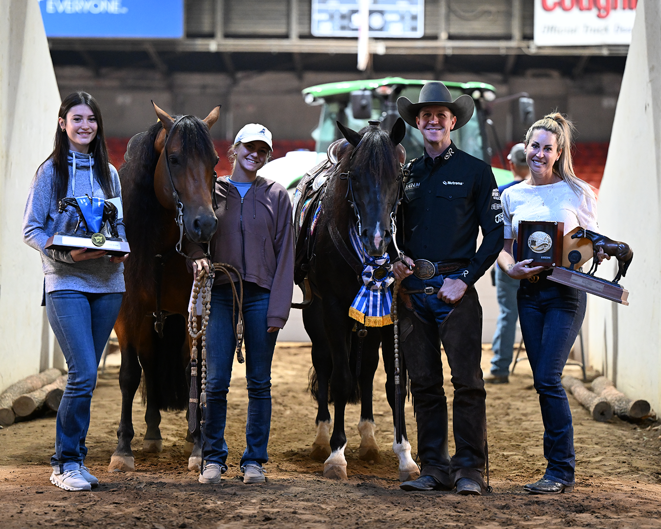 Alpha Black, Bud Lyon